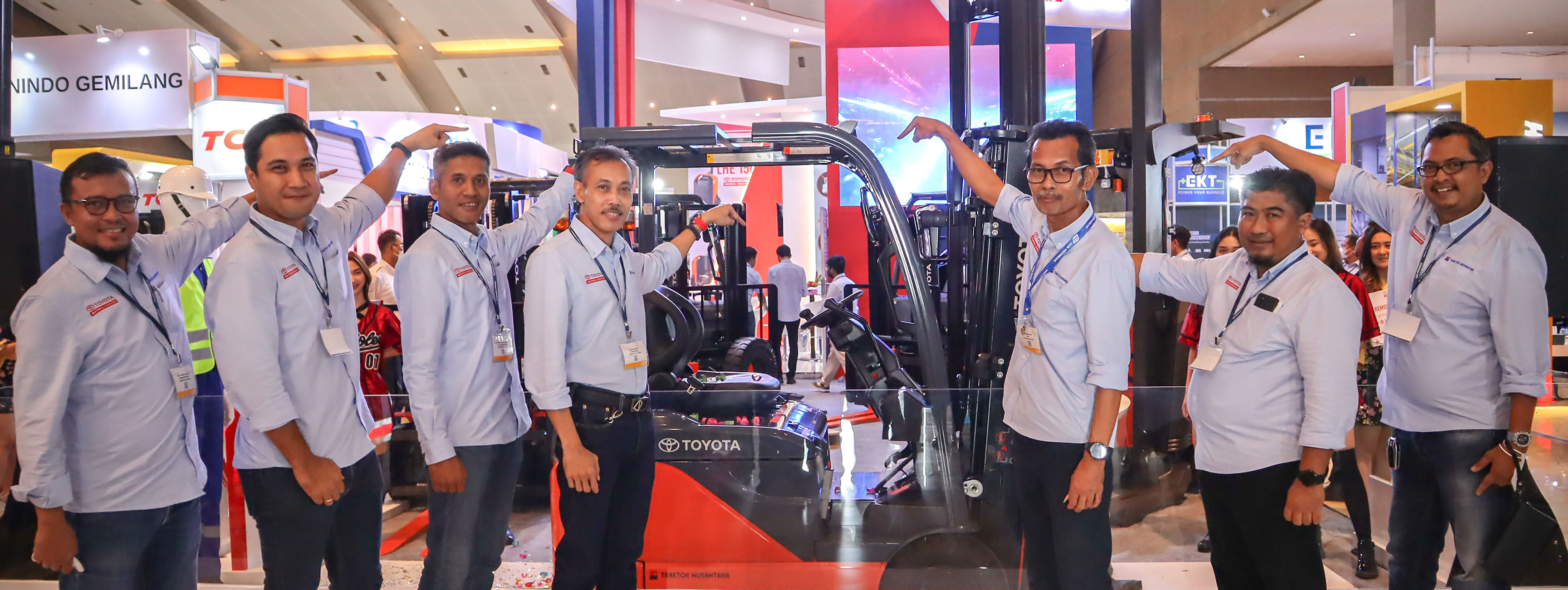 Forklift expo 02